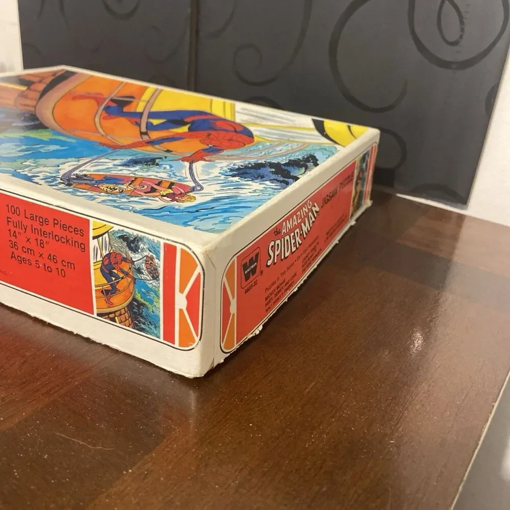 Vintage 1983 The Amazing Spider-Man 100 Piece Jigsaw Puzzle Complete